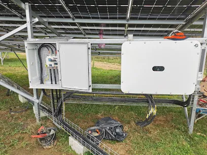 Image de L'Étincelle - formations technicien photovoltaïque et bornes de recharge électrique (PV et IRVE)